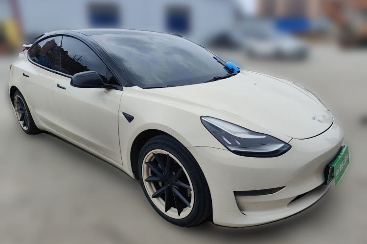 Used Tesla Model 3 2019 Long-Range All-Wheel-Drive Version Front Right 45 Deg