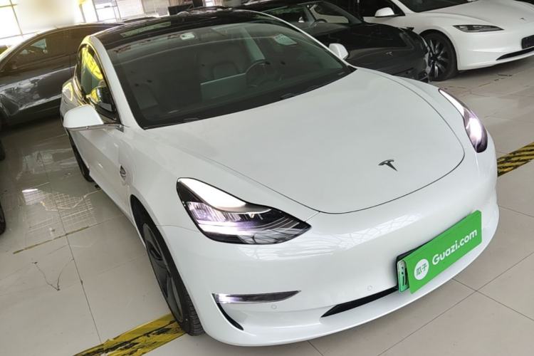 Used Tesla Model 3 2019 Long-Range All-Wheel-Drive Version Front Right 45 Deg