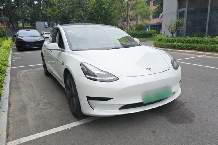 Used Tesla Model 3 2019 Standard Range Rear-Wheel Drive Upgraded Version (60 kWh) Front Right 45 Deg