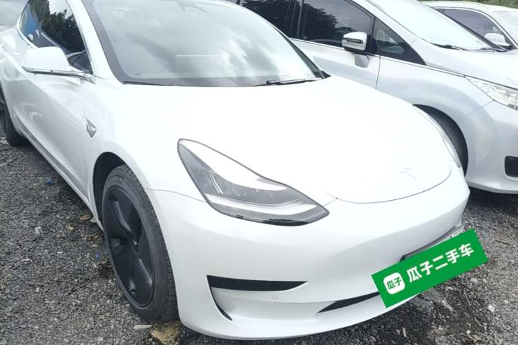 Used Tesla Model 3 2019 Standard Range Rear-Drive Upgraded Version Front Right 45 Deg