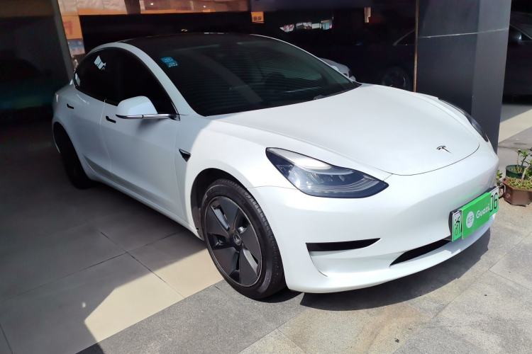 Used Tesla Model 3 2019 Standard Range Rear-Wheel Drive Upgraded Version (52 kWh) Front Right 45 Deg