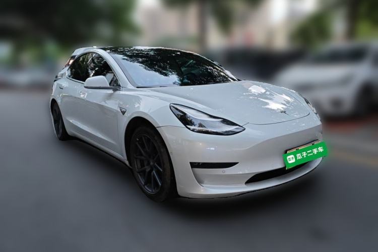 Used Tesla Model 3 2019 Long-Range All-Wheel-Drive Version Front Right 45 Deg