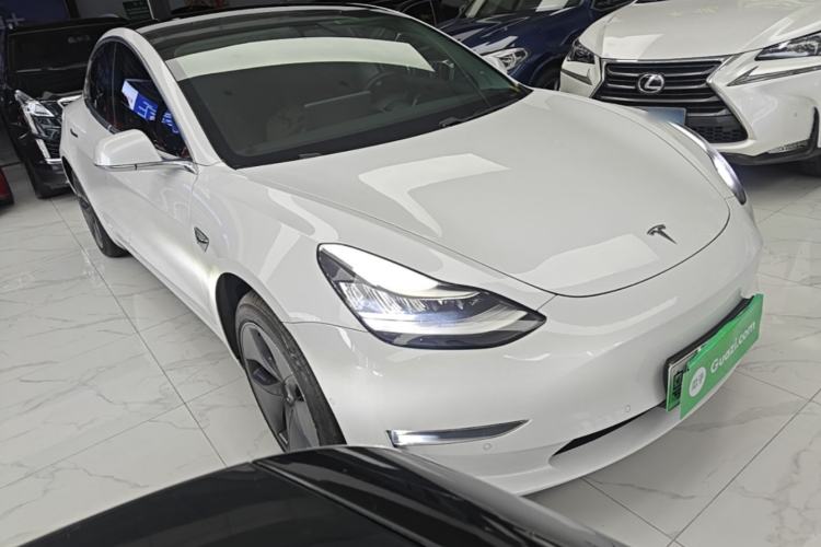 Used Tesla Model 3 2019 Long-Range Rear-Wheel-Drive Version Front Right 45 Deg