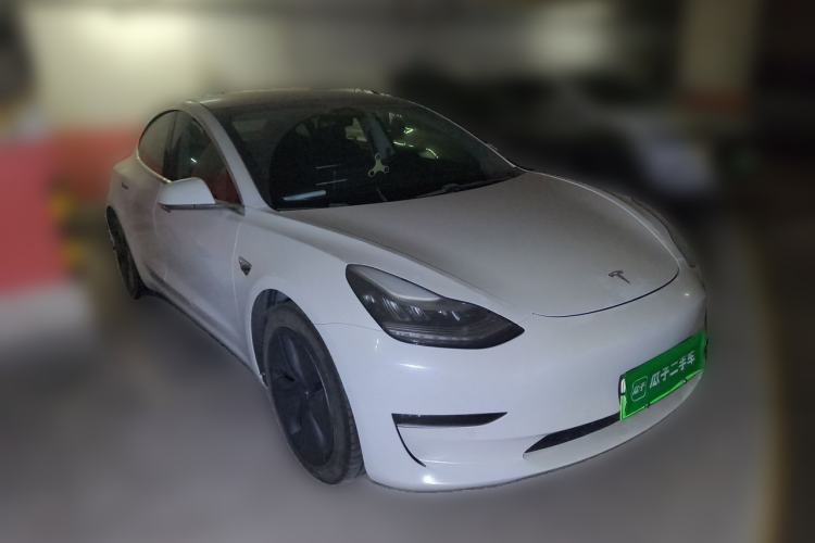 Used Tesla Model 3 2019 Long-Range All-Wheel-Drive Version Front Right 45 Deg