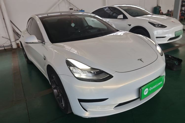 Used Tesla Model 3 2019 Standard Range Rear-Drive Upgraded Version Front Right 45 Deg