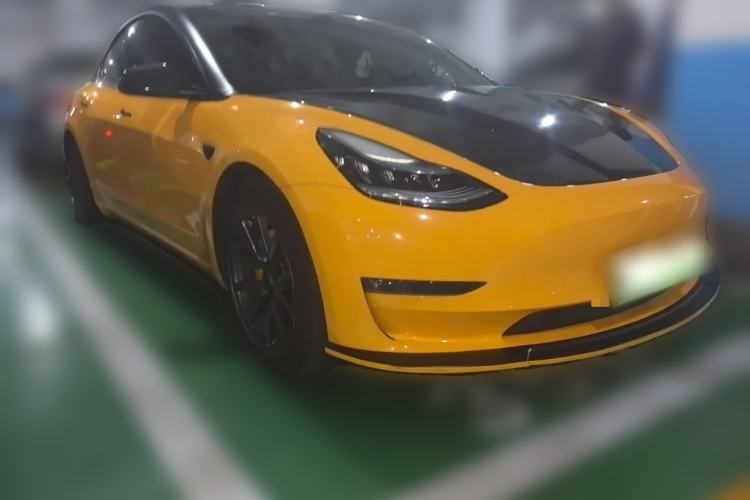 Used Tesla Model 3 2019 Long-Range Rear-Wheel-Drive Version Front Right 45 Deg
