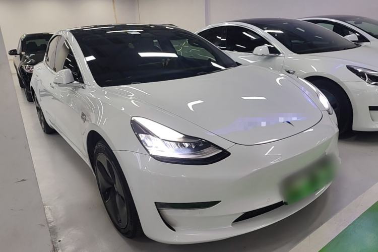 Used Tesla Model 3 2019 Long-Range Rear-Wheel-Drive Version Front Right 45 Deg