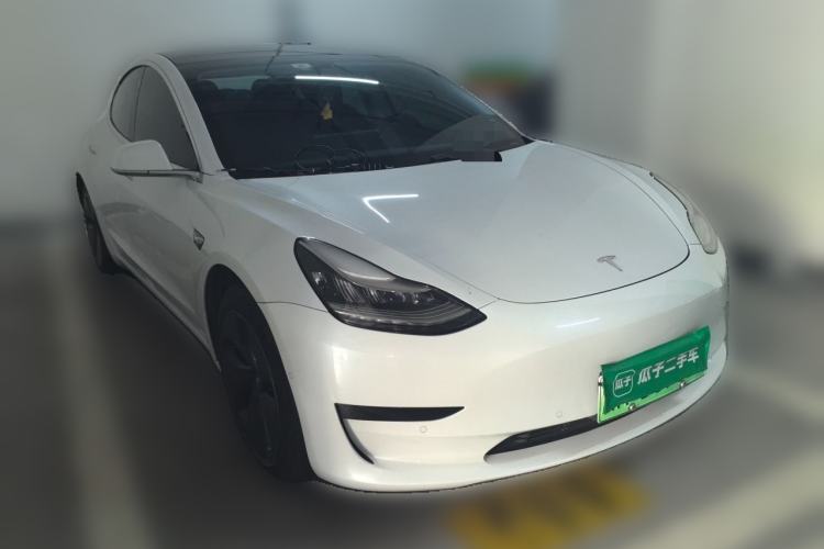 Used Tesla Model 3 2019 Standard Range Rear-Drive Upgraded Version Front Right 45 Deg