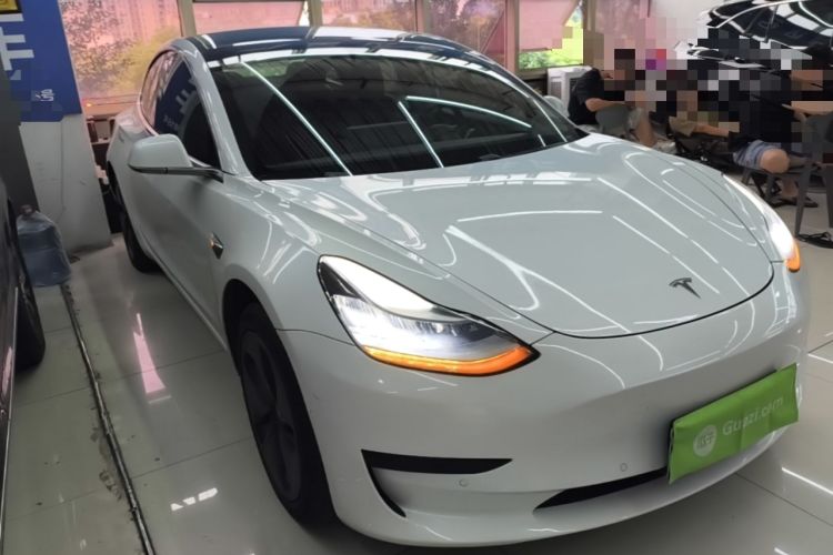 Used Tesla Model 3 2019 Standard Range Rear-Wheel Drive Upgraded Version (60 kWh) Front Right 45 Deg