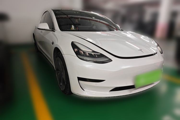 Used Tesla Model 3 2019 Standard Range Rear-Wheel Drive Upgraded Version (60 kWh) Front Right 45 Deg