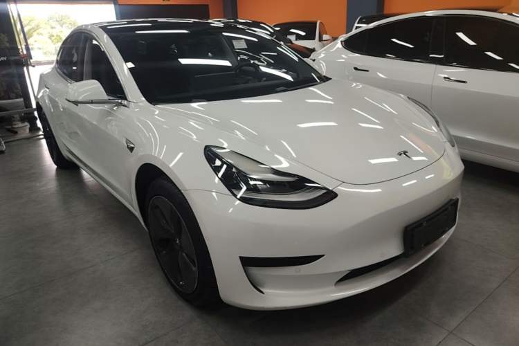 Used Tesla Model 3 2019 Standard Range Rear-Drive Upgraded Version Front Right 45 Deg