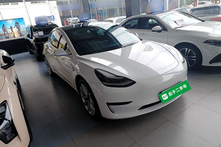 Used Tesla Model 3 2019 Standard Range Rear-Drive Upgraded Version Front Right 45 Deg