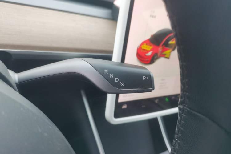 Used Tesla Model 3 2019 Standard Range Rear-Wheel Drive Upgraded Version (60 kWh) Gear Lever