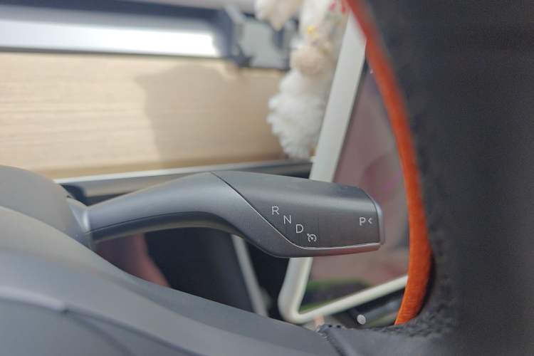 Used Tesla Model 3 2019 Standard Range Rear-Wheel Drive Upgraded Version (52 kWh) Gear Lever