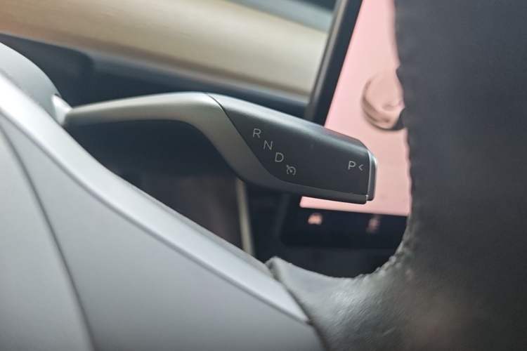 Used Tesla Model 3 2019 Standard Range Rear-Wheel Drive Upgraded Version (60 kWh) Gear Lever