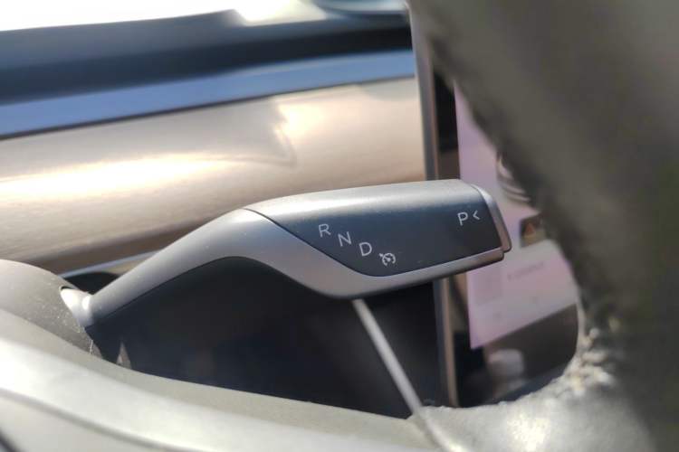 Used Tesla Model 3 2019 Standard Range Rear-Wheel Drive Upgraded Version (52 kWh) Gear Lever