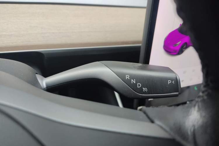 Used Tesla Model 3 2019 Standard Range Rear-Wheel Drive Upgraded Version (52 kWh) Gear Lever