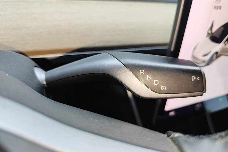 Used Tesla Model 3 2019 Standard Range Rear-Wheel Drive Upgraded Version (52 kWh) Gear Lever