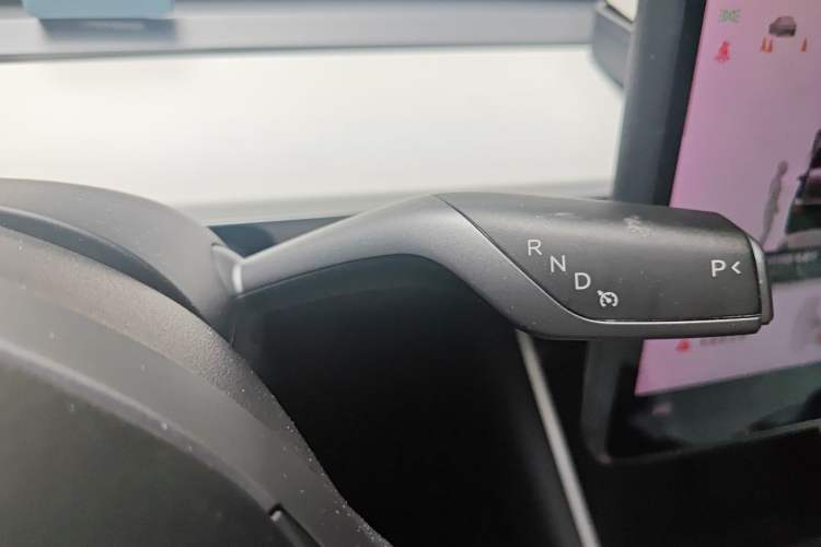 Used Tesla Model 3 2019 Standard Range Rear-Wheel Drive Upgraded Version (52 kWh) Gear Lever