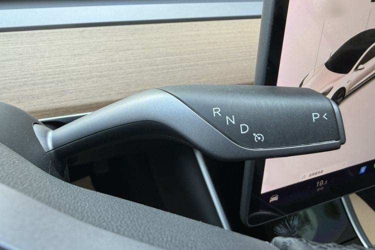 Used Tesla Model 3 2019 Standard Range Rear-Wheel Drive Upgraded Version (52 kWh) Gear Lever