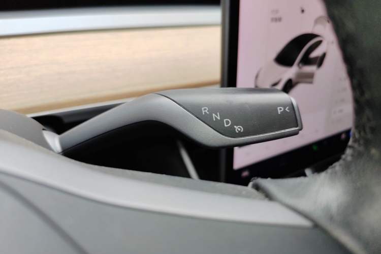 Used Tesla Model 3 2019 Standard Range Rear-Wheel Drive Upgraded Version (60 kWh) Gear Lever