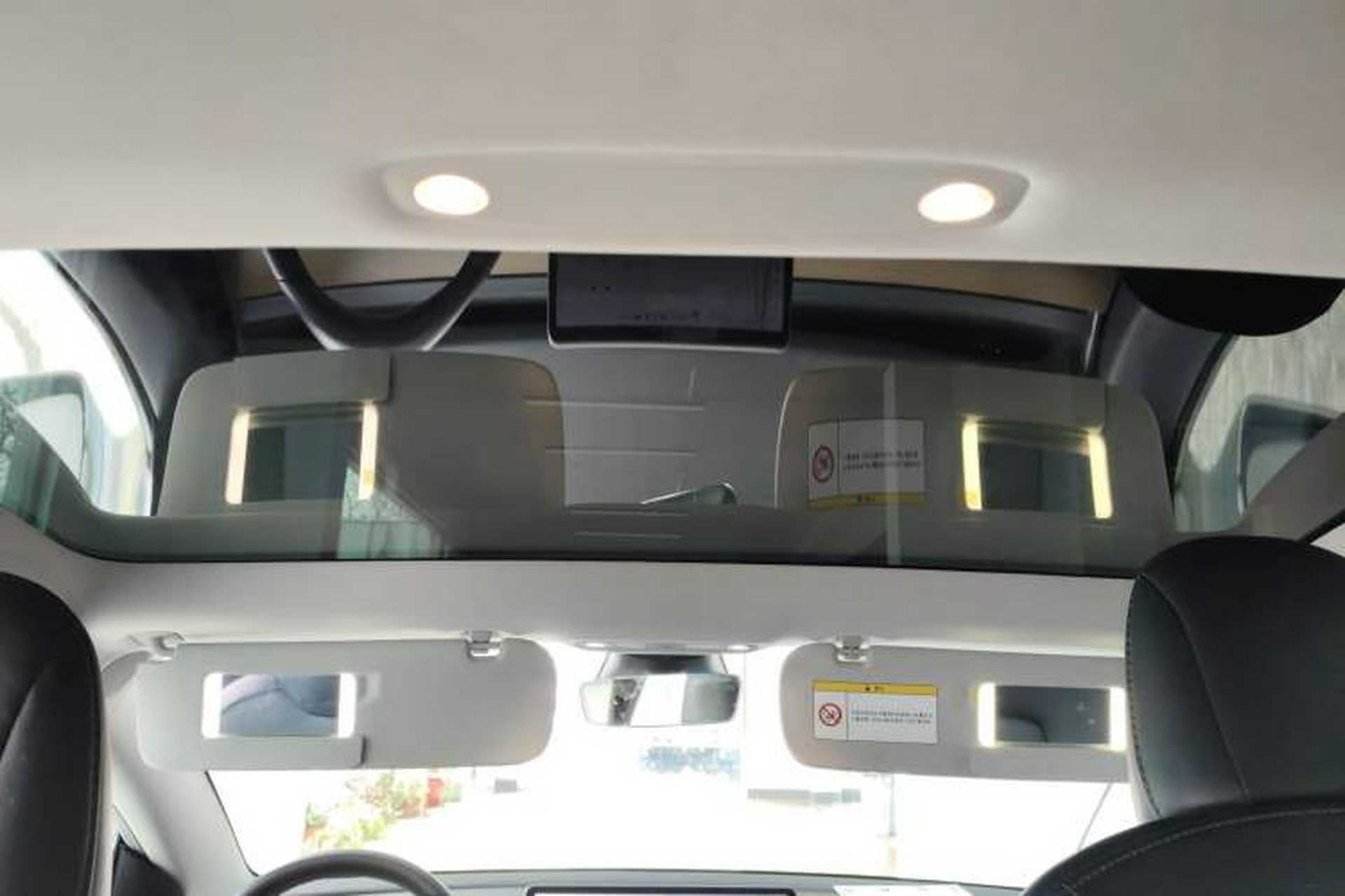 Used Tesla Model 3 2019 Standard Range Rear-Wheel Drive Upgraded Version (60 kWh) Headliner