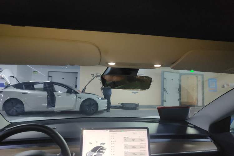 Used Tesla Model 3 2019 Standard Range Rear-Wheel Drive Upgraded Version (60 kWh) Headliner