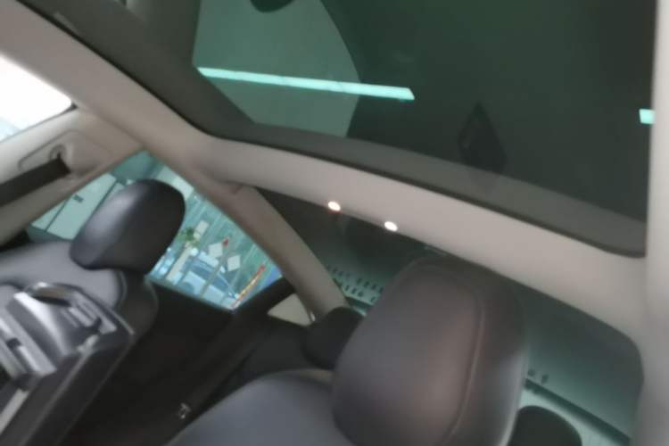 Used Tesla Model 3 2019 Standard Range Rear-Wheel Drive Upgraded Version (60 kWh) Headliner