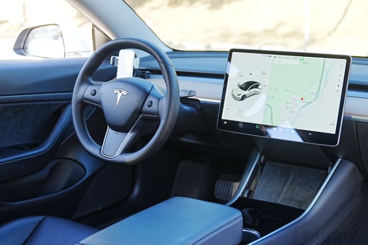 Used Tesla Model 3 2019 Standard Range Rear-Drive Upgraded Version Interior 1
