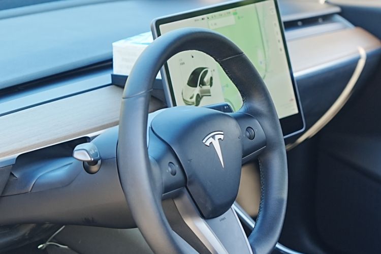 Used Tesla Model 3 2019 Standard Range Rear-Drive Upgraded Version Interior 2