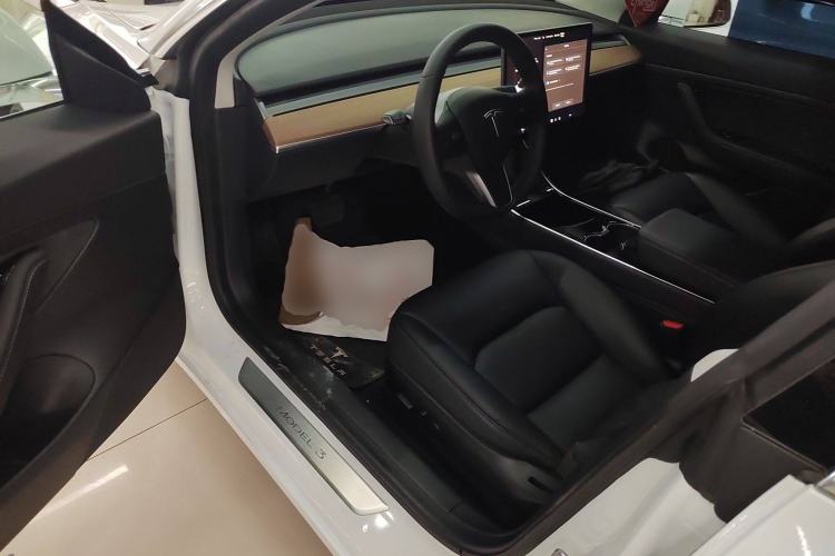 Used Tesla Model 3 2019 Standard Range Rear-Wheel Drive Upgraded Version (52 kWh) Interior 3