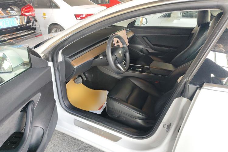 Used Tesla Model 3 2019 Standard Range Rear-Wheel Drive Upgraded Version (60 kWh) Interior 3