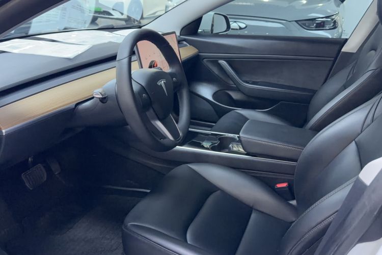 Used Tesla Model 3 2019 Standard Range Rear-Drive Upgraded Version Interior 5