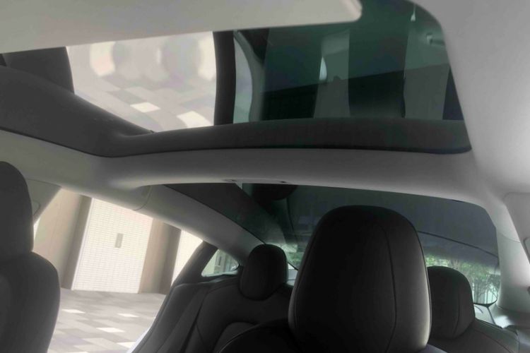 Used Tesla Model 3 2019 Long-Range Rear-Wheel-Drive Version Interior 6