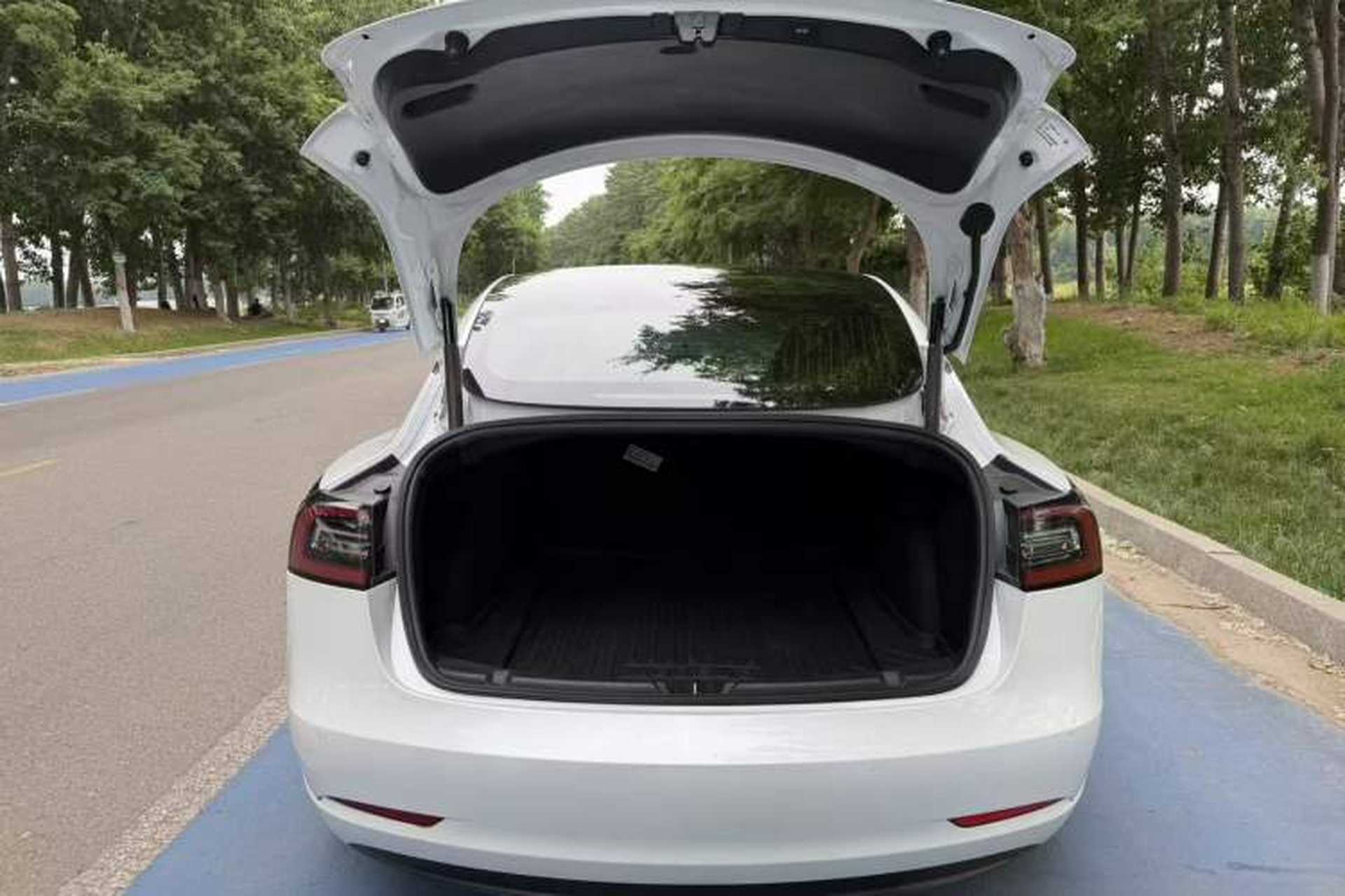 Used Tesla Model 3 2019 Standard Range Rear-Wheel Drive Upgraded Version (52 kWh) Interior 7