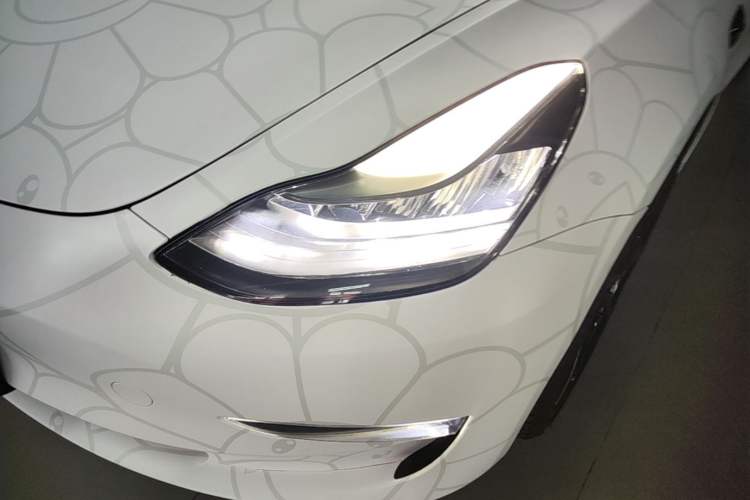 Used Tesla Model 3 2019 Long-Range All-Wheel-Drive Version Left Front Headlight