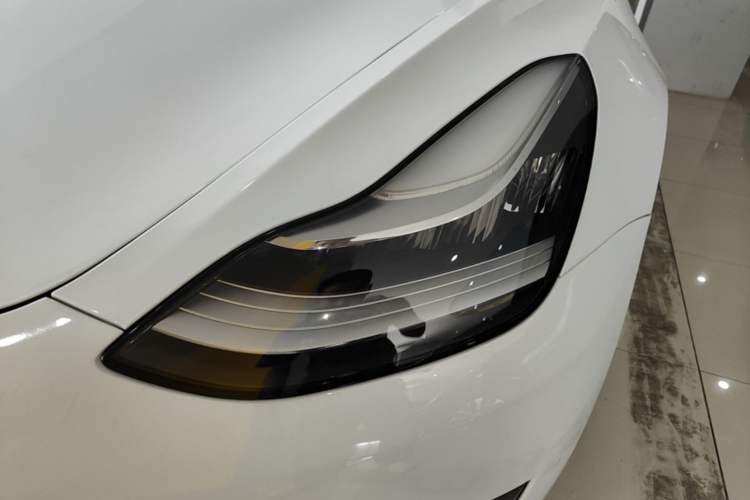 Used Tesla Model 3 2019 Standard Range Rear-Wheel Drive Upgraded Version (60 kWh) Left Front Headlight