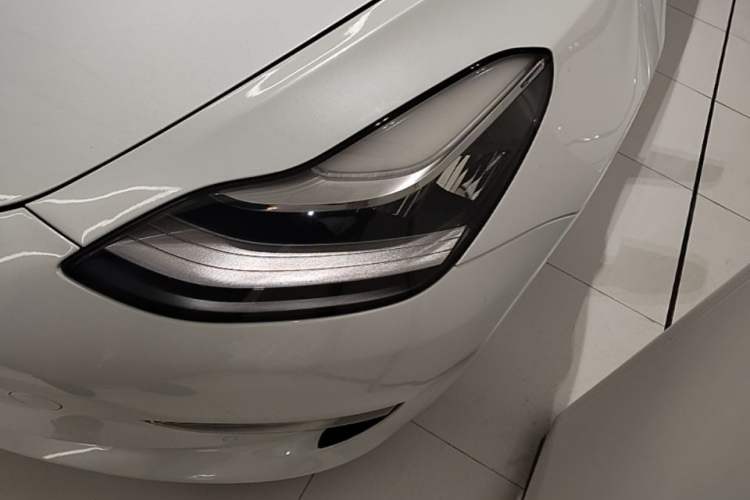 Used Tesla Model 3 2019 Performance High-Performance All-Wheel-Drive Version Left Front Headlight