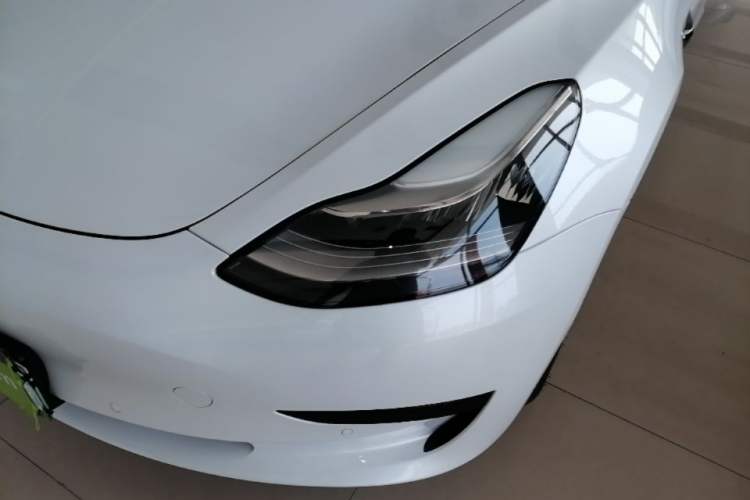 Used Tesla Model 3 2019 Standard Range Rear-Wheel Drive Upgraded Version (60 kWh) Left Front Headlight