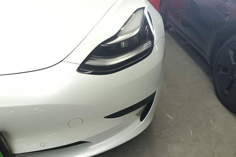 Used Tesla Model 3 2019 Standard Range Rear-Wheel Drive Upgraded Version (52 kWh) Left Front Headlight