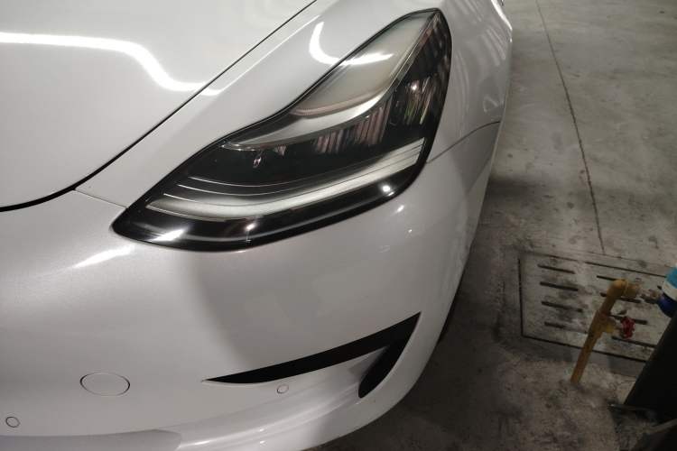 Used Tesla Model 3 2019 Standard Range Rear-Wheel Drive Upgraded Version (60 kWh) Left Front Headlight