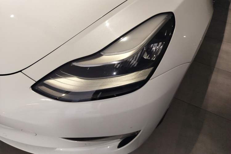 Used Tesla Model 3 2019 Long-Range Rear-Wheel-Drive Version Left Front Headlight