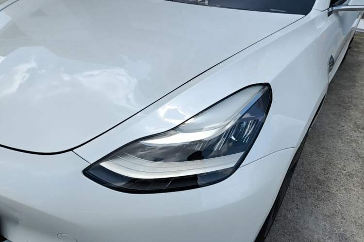 Used Tesla Model 3 2019 Standard Range Rear-Wheel Drive Upgraded Version (60 kWh) Left Front Headlight