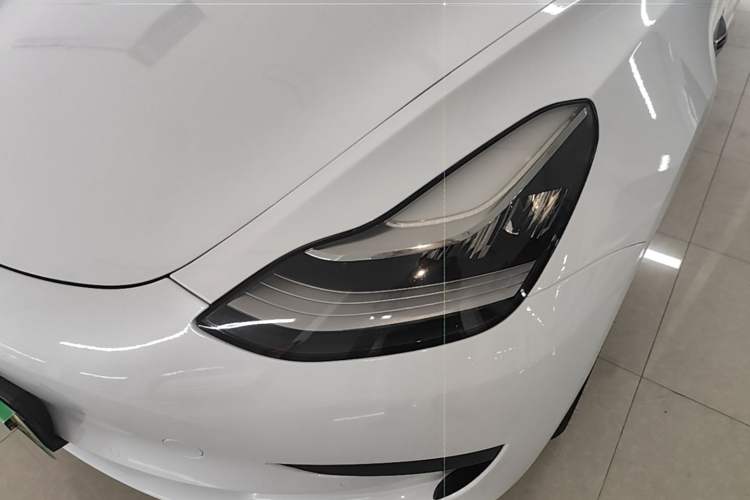 Used Tesla Model 3 2019 Standard Range Rear-Wheel Drive Upgraded Version (52 kWh) Left Front Headlight