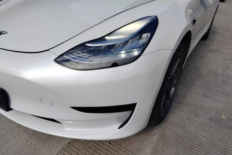 Used Tesla Model 3 2019 Standard Range Rear-Wheel Drive Upgraded Version (52 kWh) Left Front Headlight