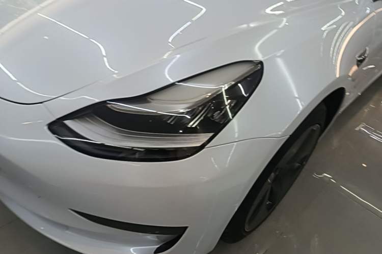Used Tesla Model 3 2019 Standard Range Rear-Wheel Drive Upgraded Version (52 kWh) Left Front Headlight
