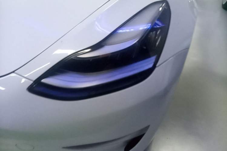 Used Tesla Model 3 2019 Long-Range Rear-Wheel-Drive Version Left Front Headlight