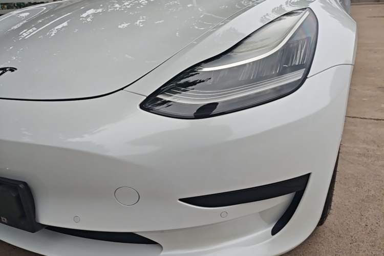 Used Tesla Model 3 2019 Standard Range Rear-Wheel Drive Upgraded Version (52 kWh) Left Front Headlight