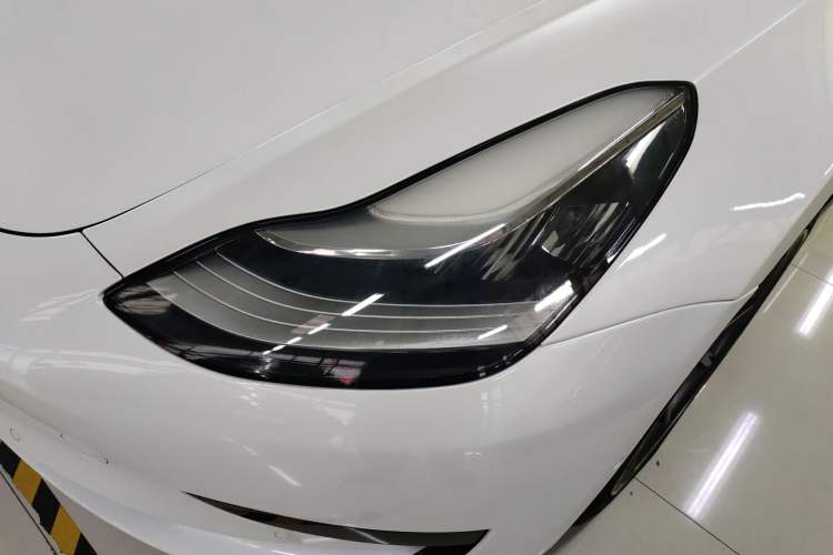 Used Tesla Model 3 2019 Standard Range Rear-Wheel Drive Upgraded Version (60 kWh) Left Front Headlight