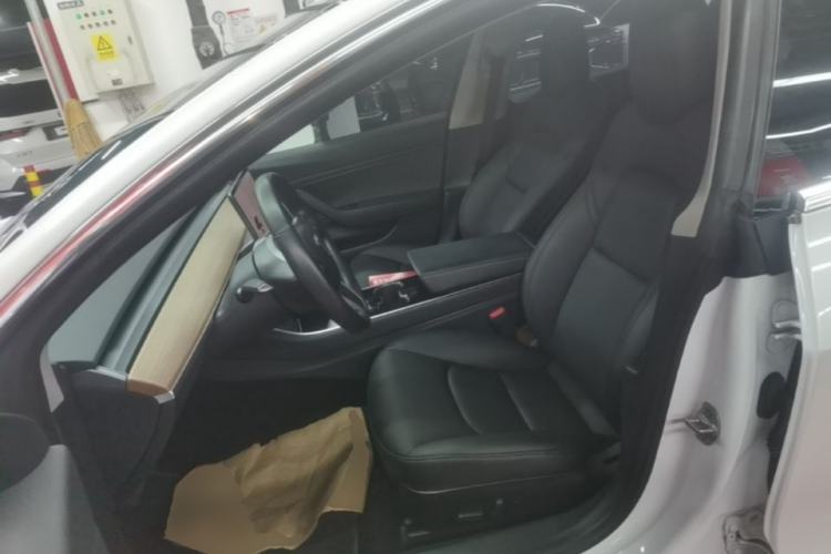Used Tesla Model 3 2019 Long-Range All-Wheel-Drive Version Left Front Seat